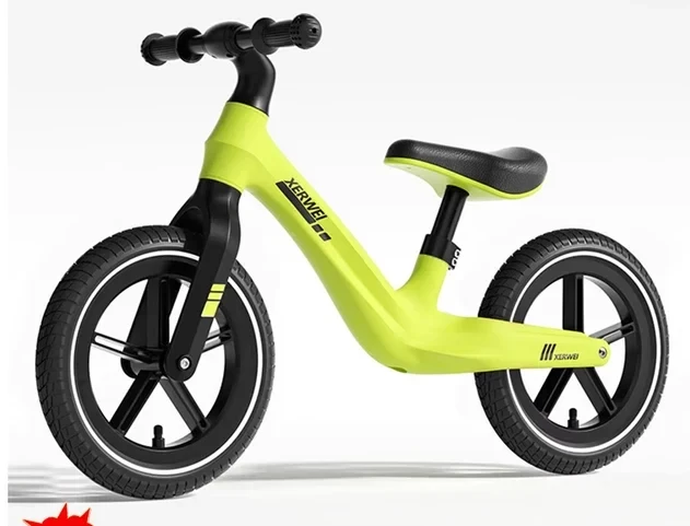 Bicicleta de equilibrio amarilla y negra para niños.