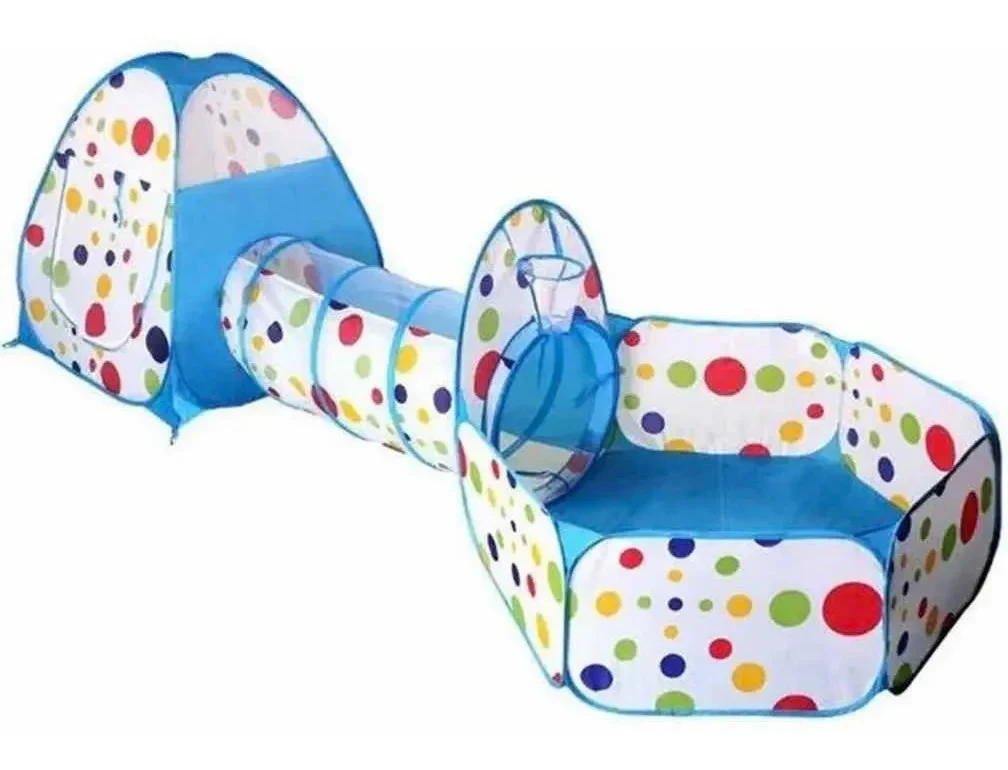 Casa de juegos para niños con túnel y piscina de pelotas.