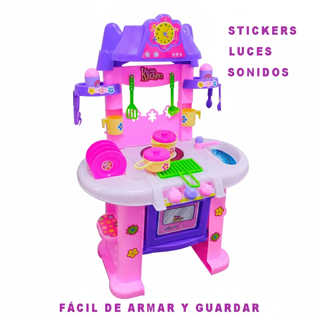 Cocina de juguete rosa y morada con utensilios y accesorios.
